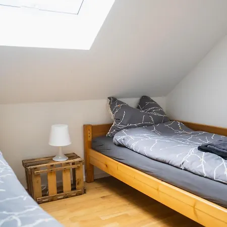 Lejlighed 150 Qm Maisonnette R Mit 4 Schlafzimmern Und Galerie