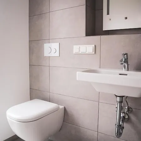 150 Qm Maisonnette R Mit 4 Schlafzimmern Und Galerie Apartment *