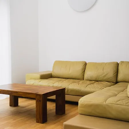 Apartment 150 Qm Maisonnette R Mit 4 Schlafzimmern Und Galerie Wallertheim