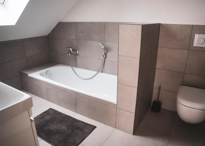 Apartamento 150 Qm Maisonnette R Mit 4 Schlafzimmern Und Galerie Wallertheim